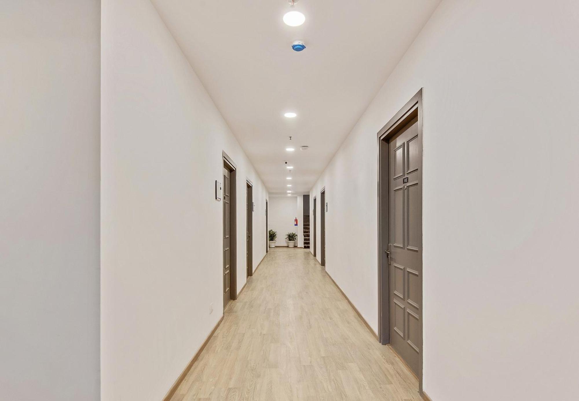 Townhouse Sector 49 Near Logix City Centre Ноида Екстериор снимка